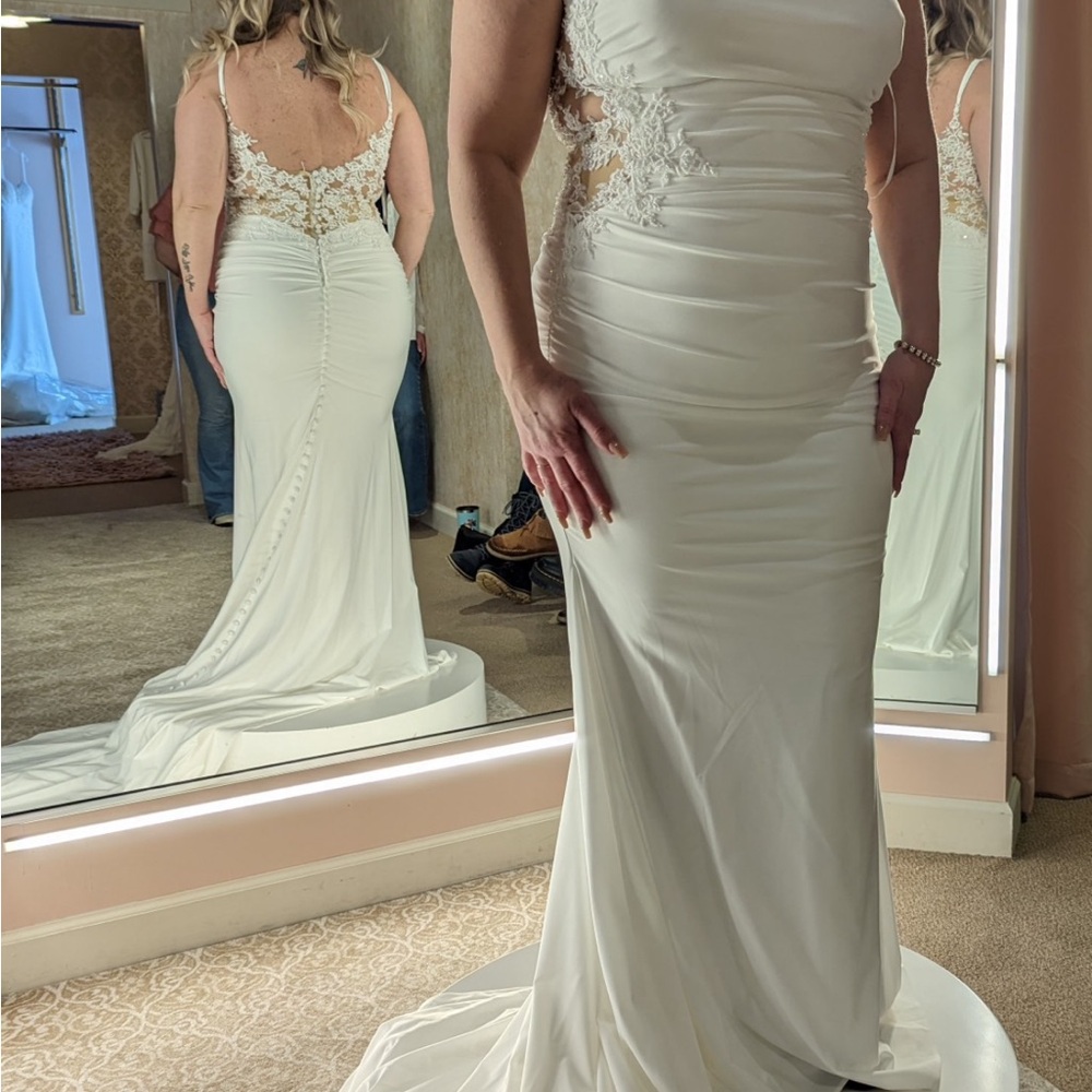 Joelle Olivia Wedding Dress